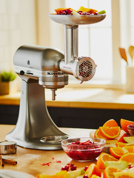 Der-KitchenAid-Fleischwolf-aus-Metall