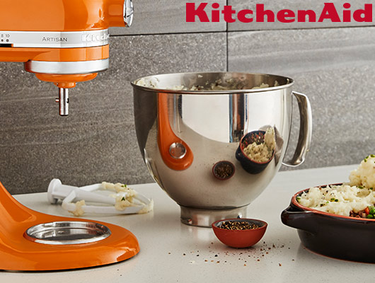 KitchenAid Classic mit Schüssel