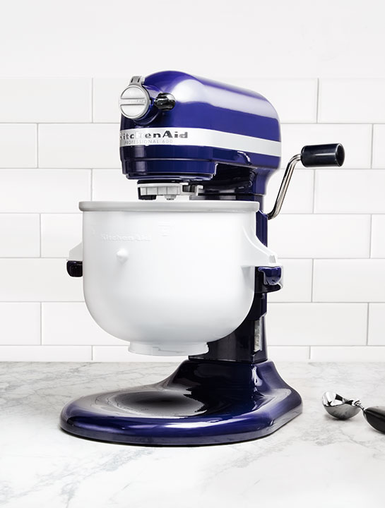 Die KitchenAid Eismaschine lässt sich an fast jede KitchenAid Küchenmaschine anschließen.
