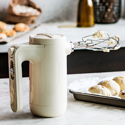 KitchenAid Handrührer Akku Creme 5KHMB732EAC