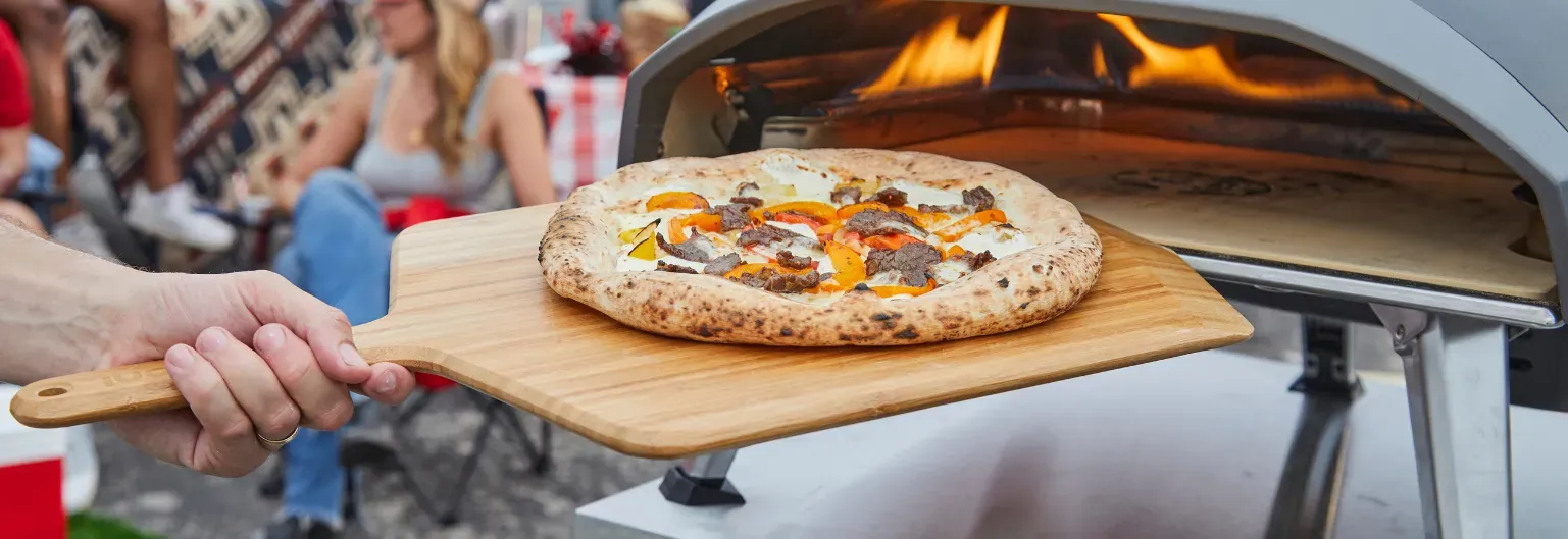 Ooni Pizzaschieber und Servierbrett aus Bambus 35 cm