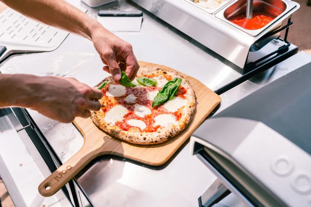 Ooni Bambus Servierbrett Bambus Pizzaschieber