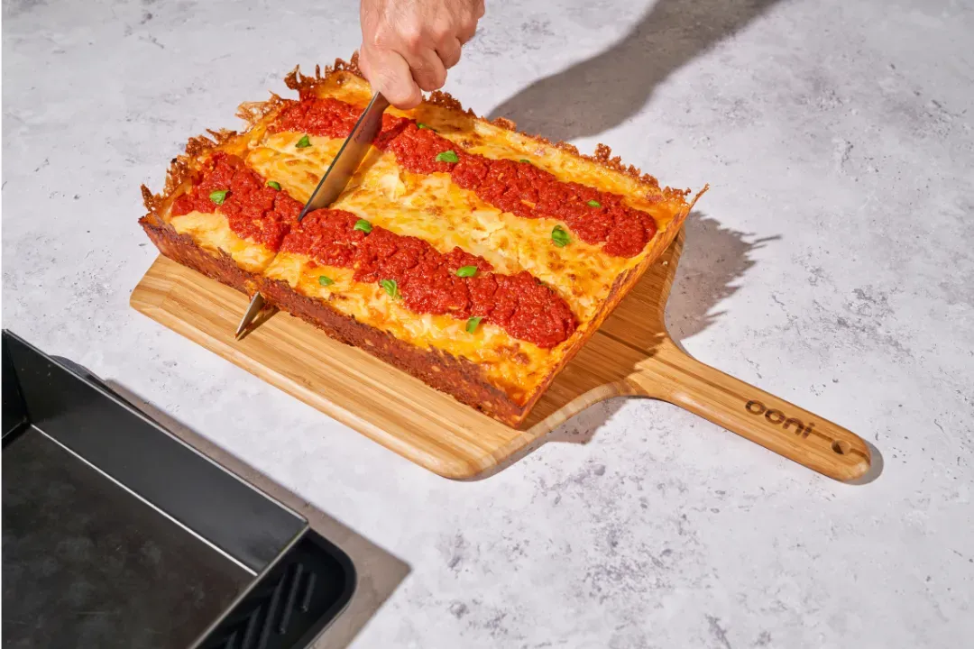 Ooni Bambus Pizzaschieber und Servierbrett