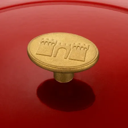 Der Griff mit dem eingestanztem Logo