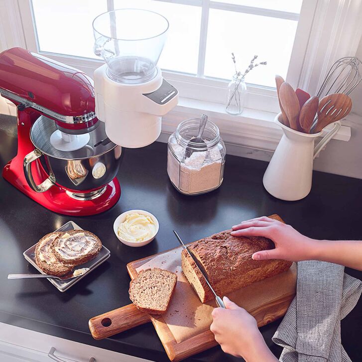 KitchenAid Artisan 4,8 Liter KSM175 Sallys Spar-Set mit Sieb mit digitaler Waage & Fleischwolf - LIEBESAPFEL ROT