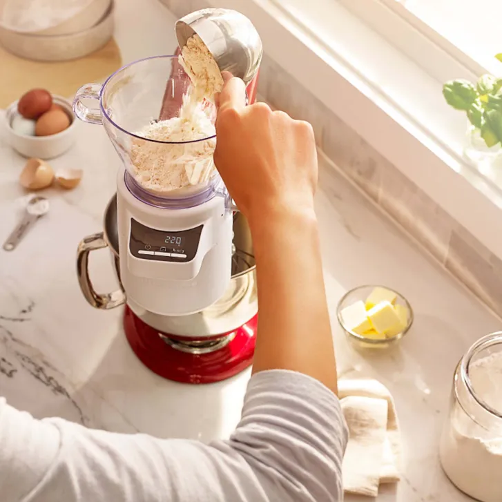 KitchenAid Artisan 4,8 Liter KSM185 Sallys Spar-Set mit Sieb mit digitaler Waage & Fleischwolf - LIEBESAPFEL ROT