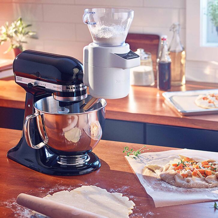 KitchenAid Artisan 4,8 Liter KSM185 Sallys Spar-Set mit Sieb mit digitaler Waage & Fleischwolf - EMPIRE ROT