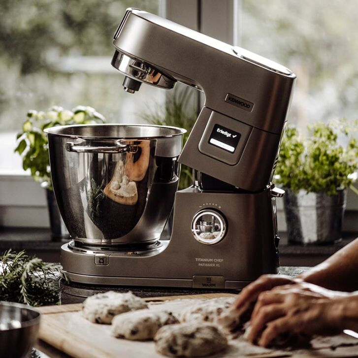 Kenwood Küchenmaschine Titanium Chef Patissier XL KWL90.594SI neustes Modell - Spar-Set Getreidemühle