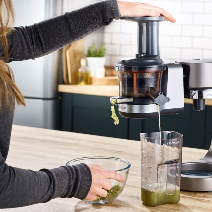 Kenwood Küchenmaschine Titanium Chef Patissier XL KWL90.594SI neustes Modell - Spar-Set Slow Juicer