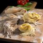 KitchenAid Artisan 4,8 Liter KSM175 Sallys Spar-Set Pasta Deluxe mit 5-teiligem Nudelwalzen-Set & Fleischwolf - HONEY