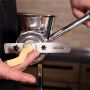 Kitchen Professionals Handfleischwolf mit 4 Lochscheiben, Spritzgebäckvorsatz & Wurstfüllrohr