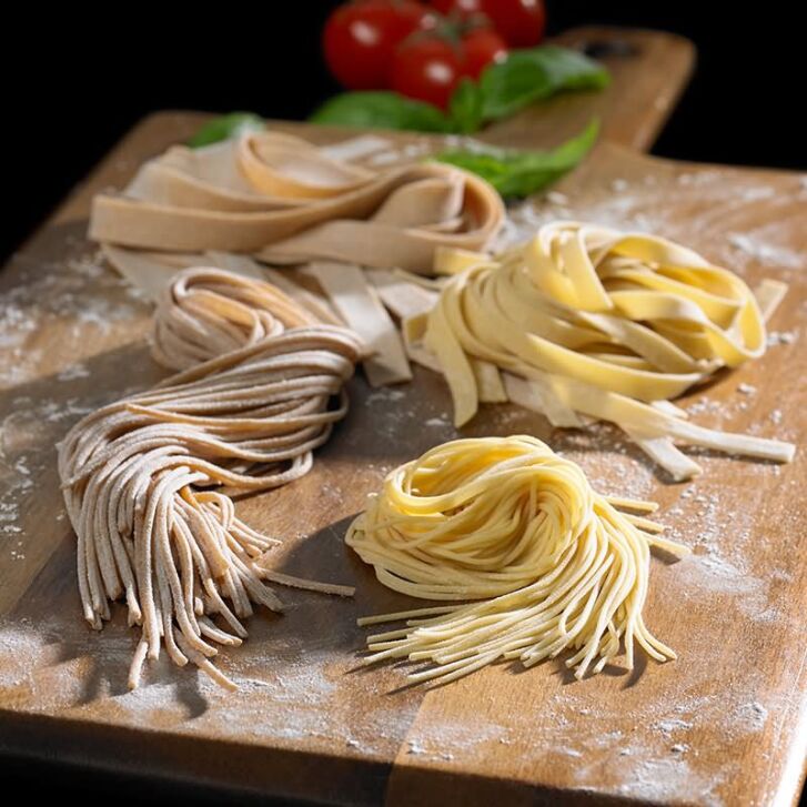 DESIGN EDITION: KitchenAid Artisan 4,7 Liter Spar-Set Pasta Deluxe mit 5-teiligem Nudelwalzen-Set, Fleischwolf - EVERGREEN