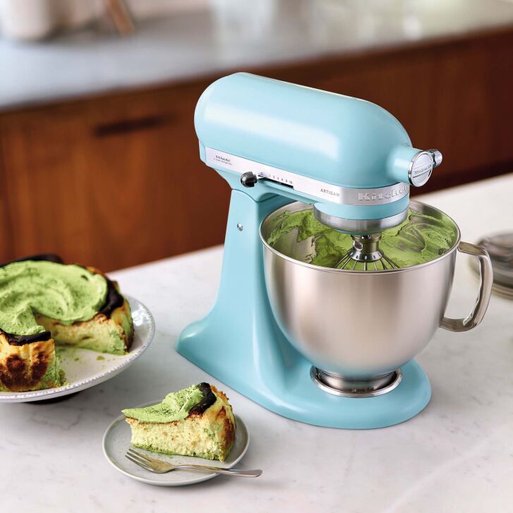 KitchenAid Profi Power-Set: KitchenAid Artisan Küchenmaschine 4,8 L - MINERAL WATER -  inkl. Profi-Spritzschutz Zuhälter und Profi-Edelstahl-Rührelemente Teigpeitsche, Schaumschläger & Tornado