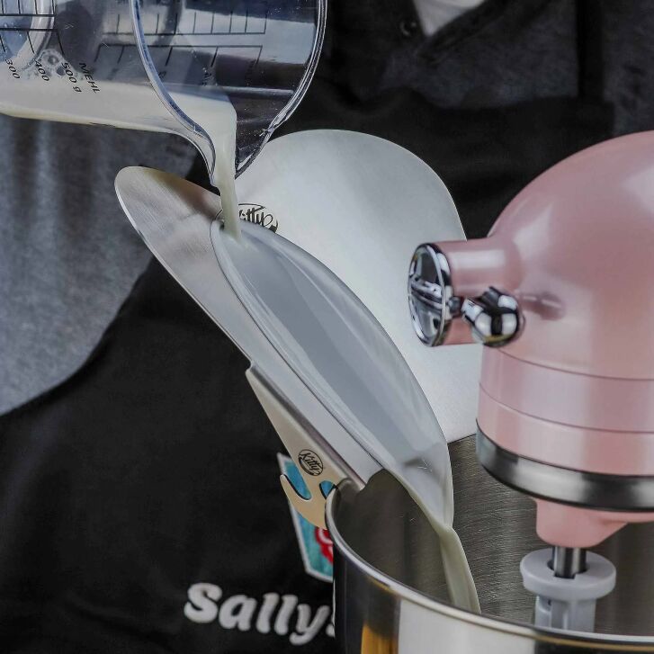 Kitty Professional Starter-Set mit Herzschütte, Teigkarte & Frischhaltedeckel