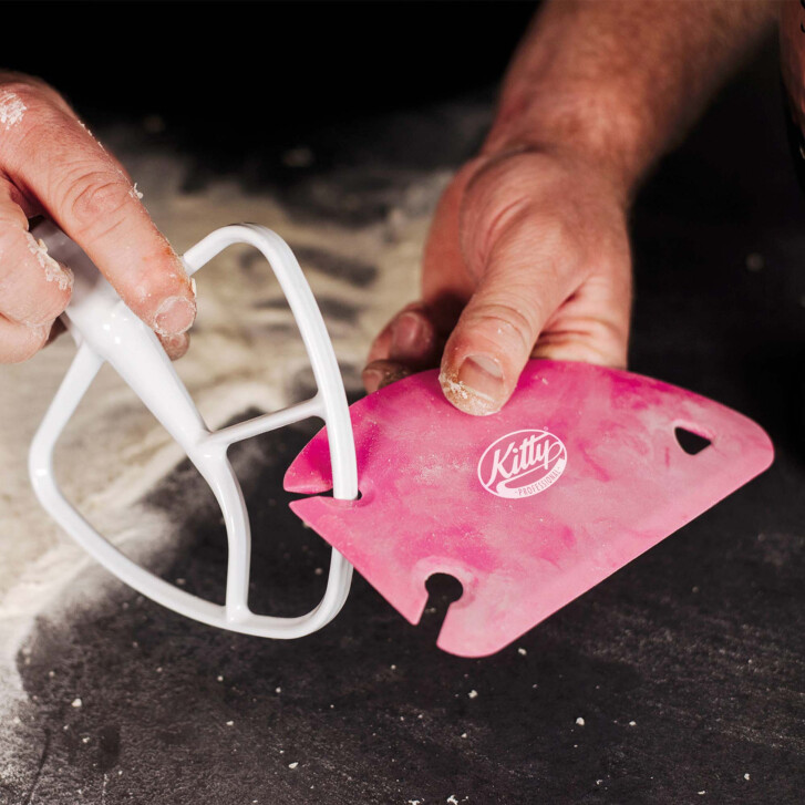 Kitty Professional Starter-Set mit Herzschütte, Teigkarte & Frischhaltedeckel - RUBINROT