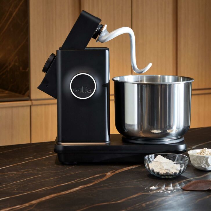 WILFA PROBAKER KM1B-70 – Schwarz, inkl. 9-teiligem Zubehör