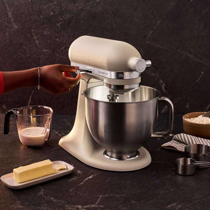 KitchenAid Artisan Plus 4,7 Liter Küchenmaschine mit Licht Modell 5KSM50 - HAFER