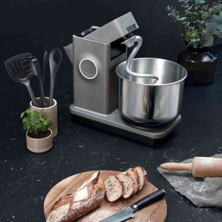 Wilfa Probaker KM1GY-70 im Spar-Set Marcel Paa mit Buch von Marcel Paa, Teigbox inkl. Deckel und passendem Teigschaber sowie Teigkarte - Grau