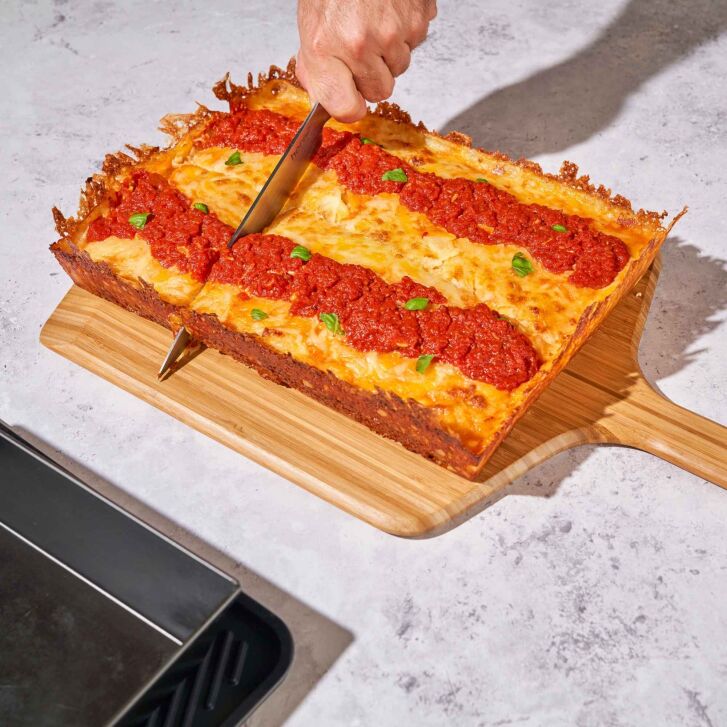 Ooni Pizzaschieber und Servierbrett aus Bambus 35 cm